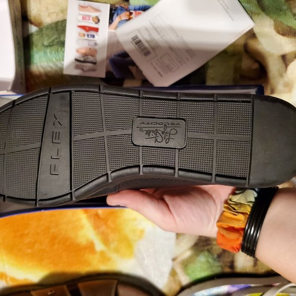 Life Stride Heidi Black Floater New in Box - Picture 2 of 4